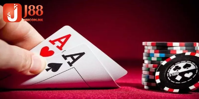 Poker là một game bài hấp dẫn, thu hút hàng triệu người tham gia mỗi ngày